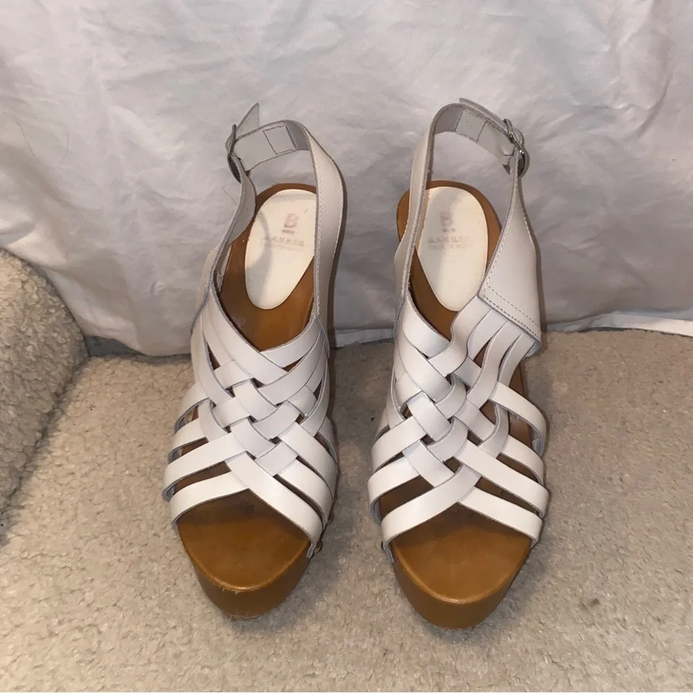 Strappy White and brown heels - Picture 2 of 3
